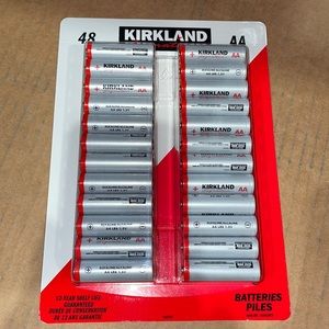 NWT 48 AA batteries
